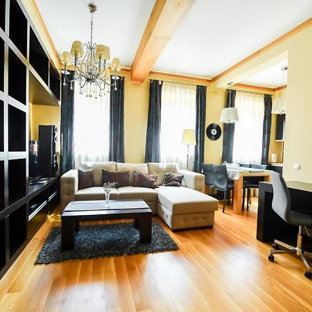 Luxury Apartment براشوف المظهر الخارجي الصورة